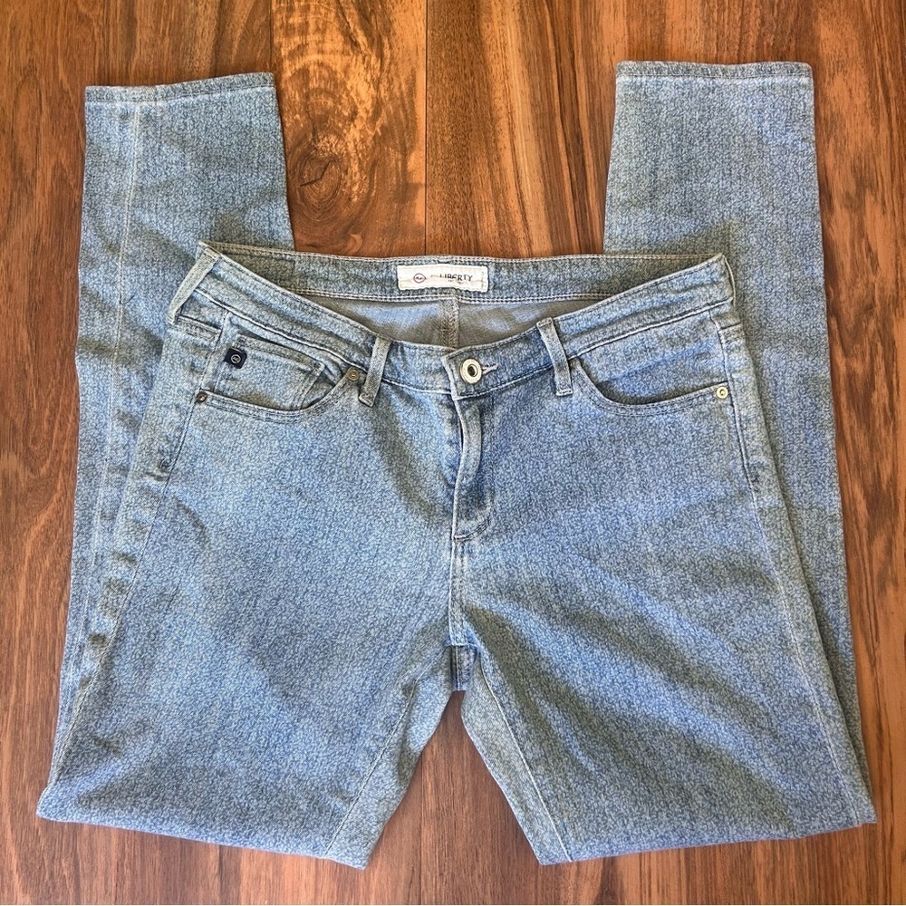 AG + Liberty Art Fabrics Size 28R Blue Denim Stretchy Jeans Adriana Goldschmied